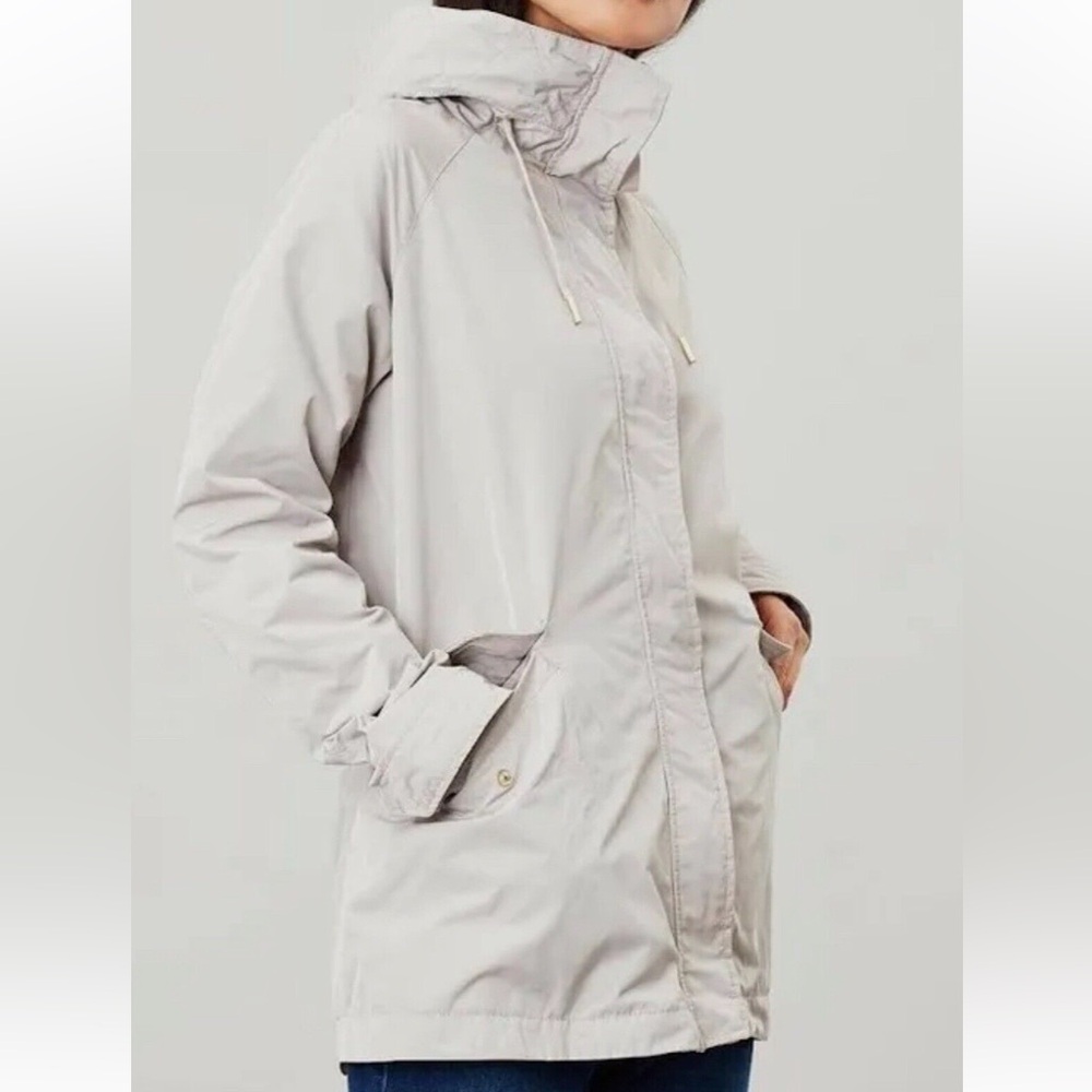 Joules Hollywell Showerproof jacket raincoat in sand grey